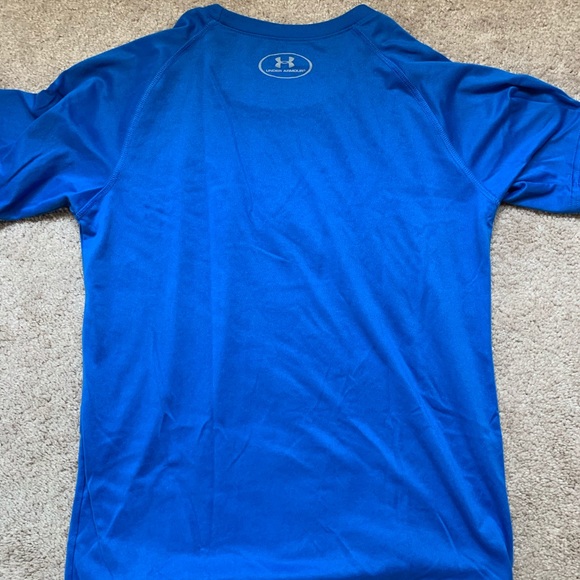 Hurley, Under Armour, WWE (3) boys large tshirts - Picture 4 of 12